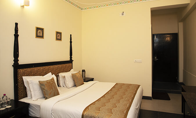 Labh Garh Deluxe Rooms: Book Deluxe Rooms in Udaipur