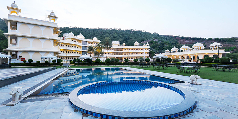 Hotels on Udaipur Jaipur Highway, Labh Garh Hotel