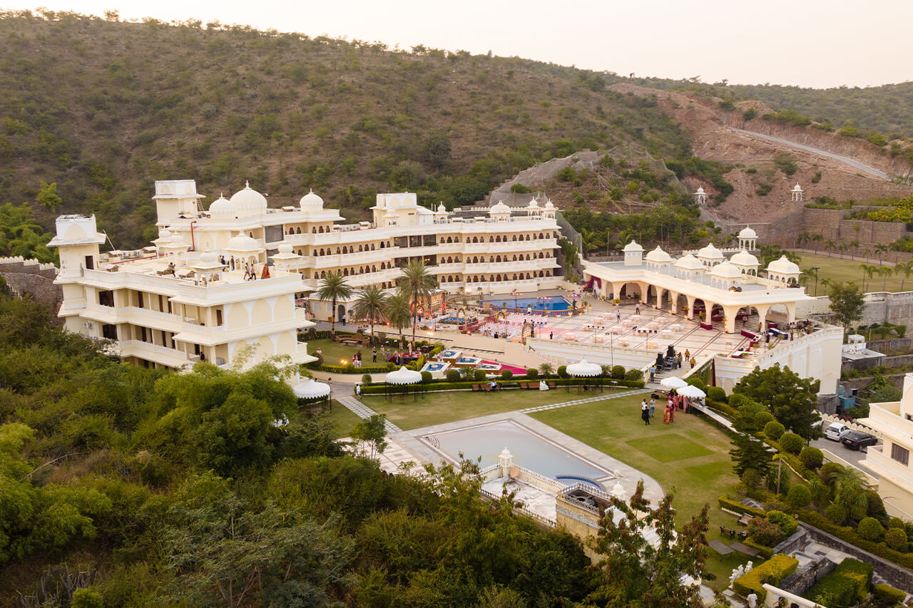 Hotels on Udaipur Nathdwara Highway, Labh Garh Hotel