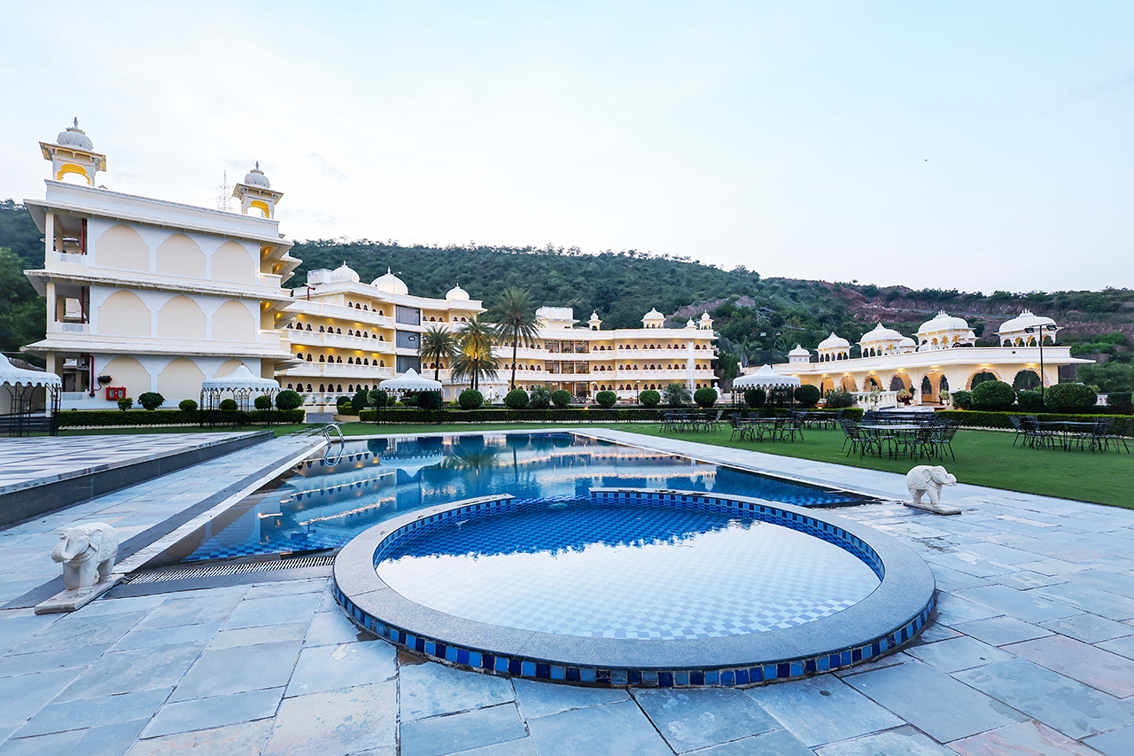 Labh Garh Sagar Poolside Garden: wedding venue in Udaipur